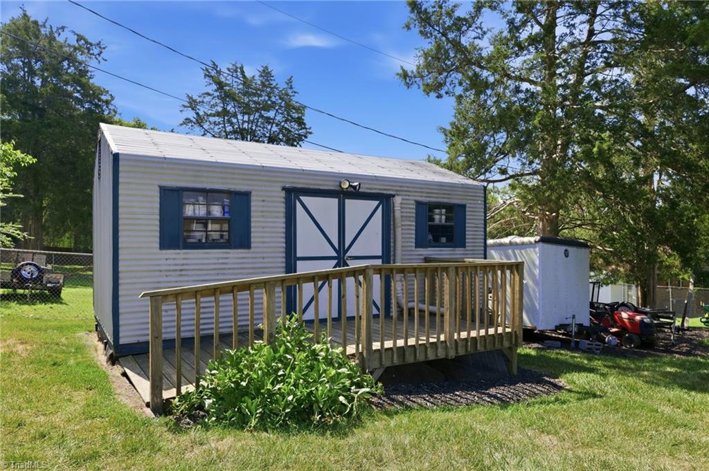 main property photo 37