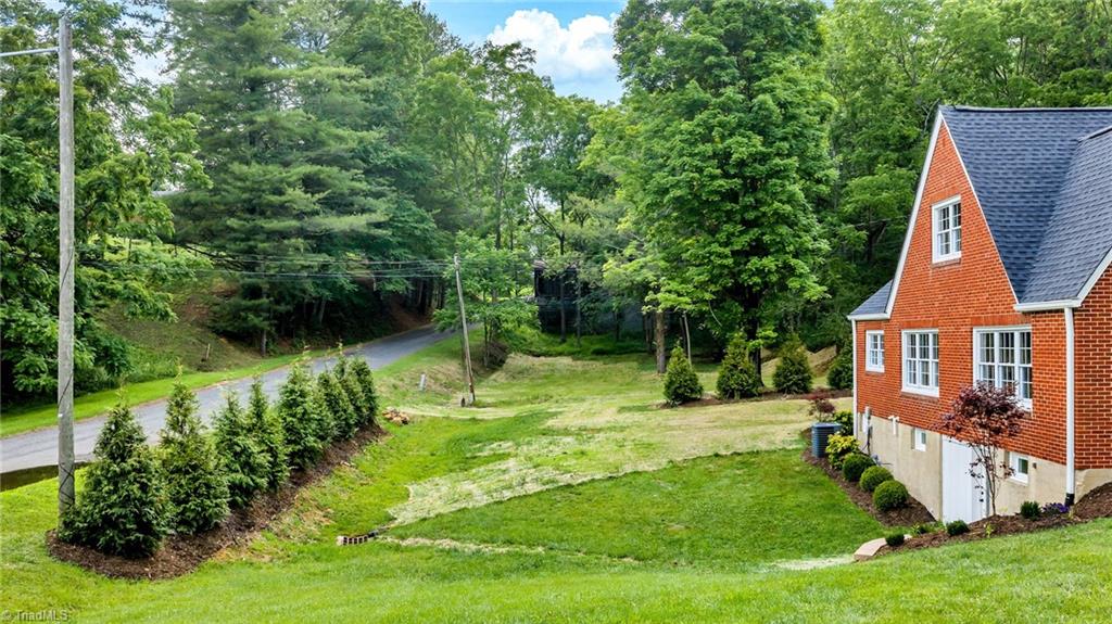 main property photo 41