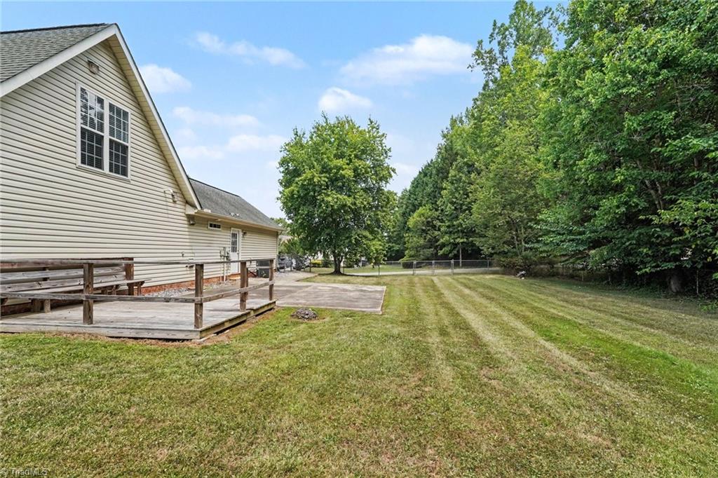 main property photo 20