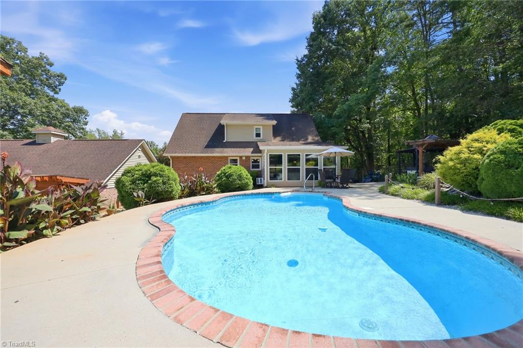 main property photo 45