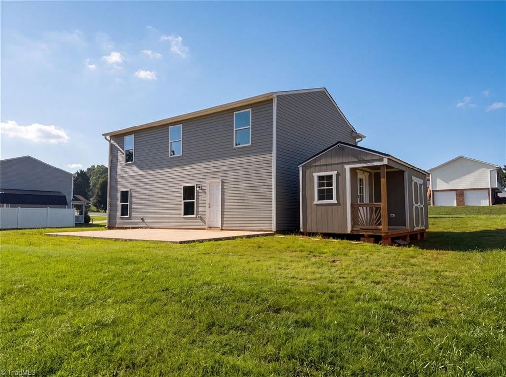 main property photo 4