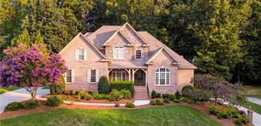 image of property with 4 Bed | 4 Bath | 3,296 Sqft