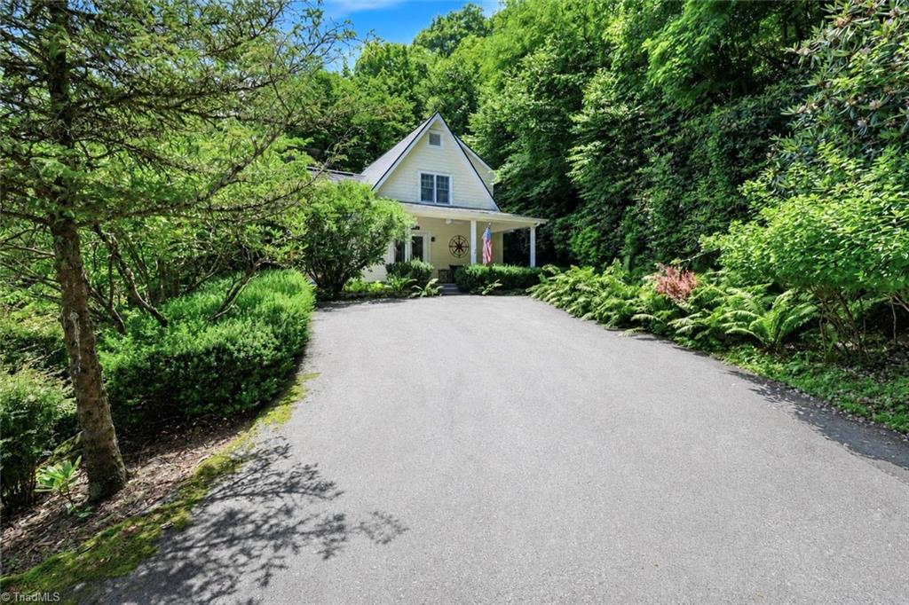 main property photo 45