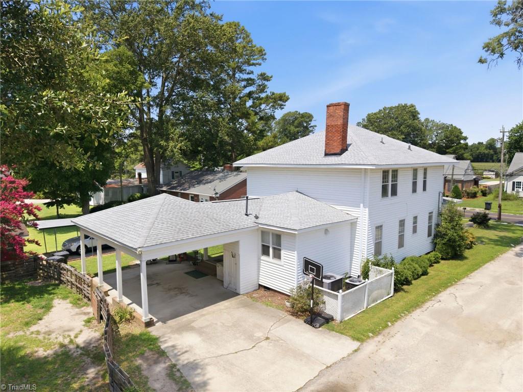 main property photo 40