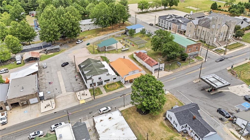 main property photo 42