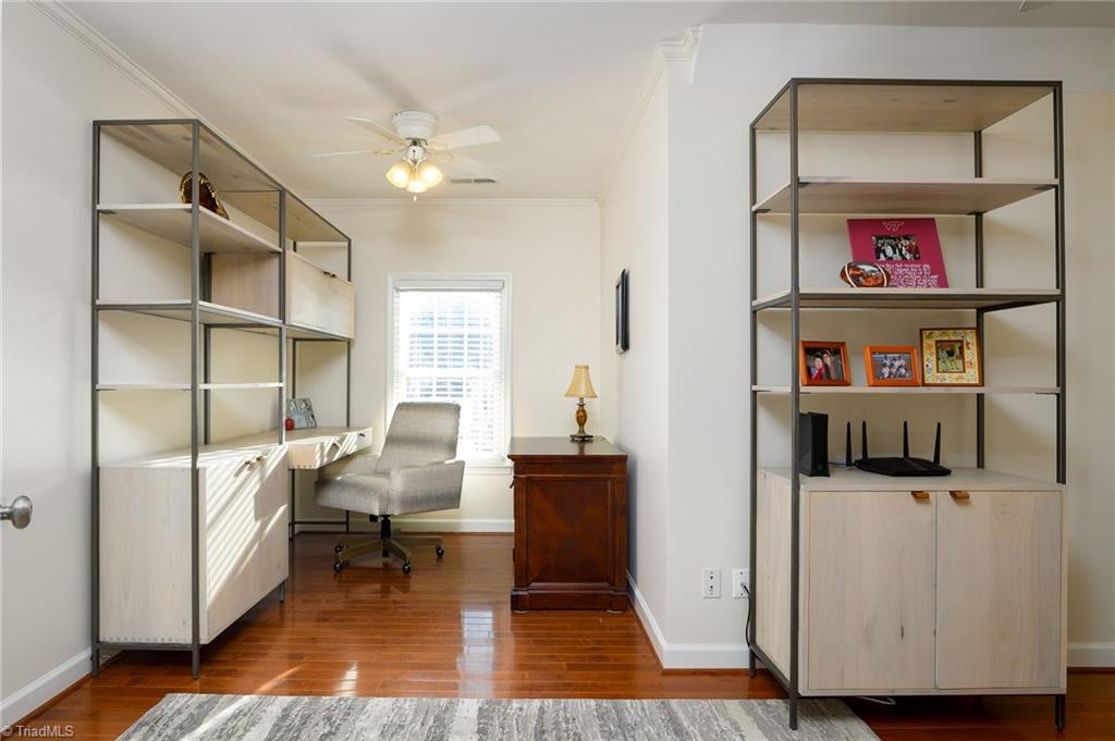 main property photo 37