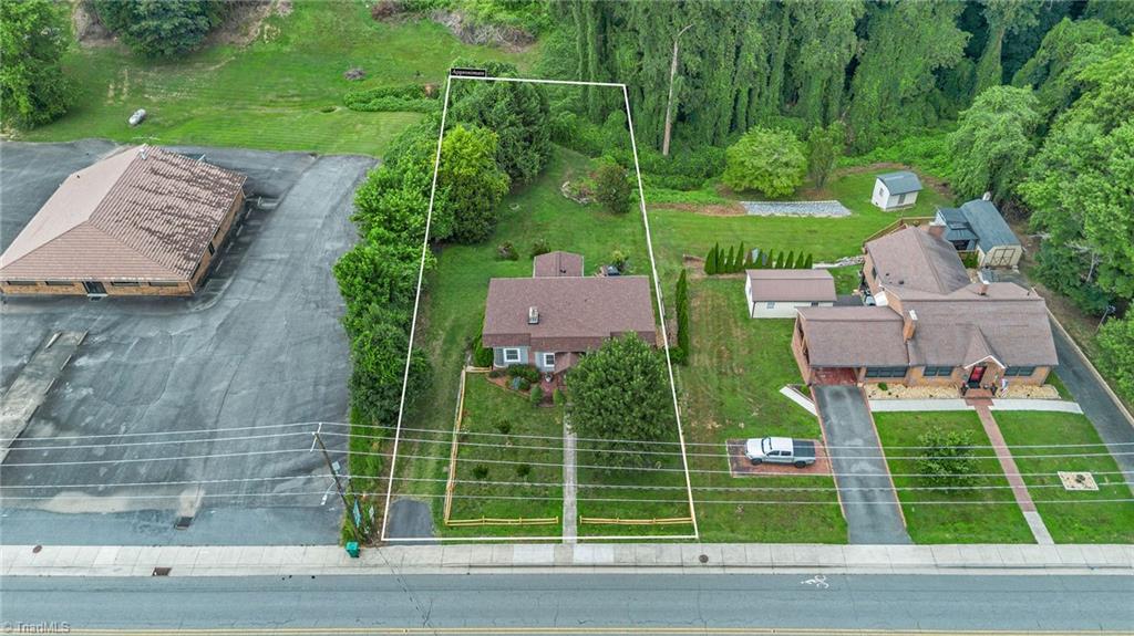 main property photo 5