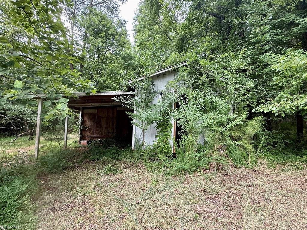 main property photo 8