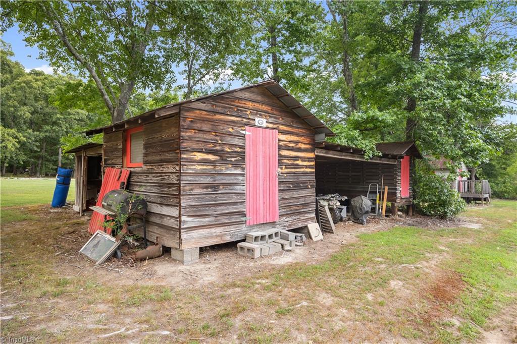 main property photo 45