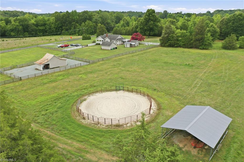 main property photo 41