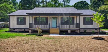image of property with 3 Bed | 2 Bath | 1,800 Sqft