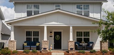 image of property with 4 Bed | 3 Bath | 2,992 Sqft