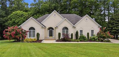 image of property with 4 Bed | 2 Bath | 2,572 Sqft