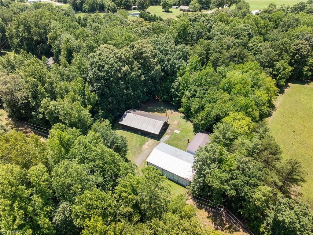 main property photo 32