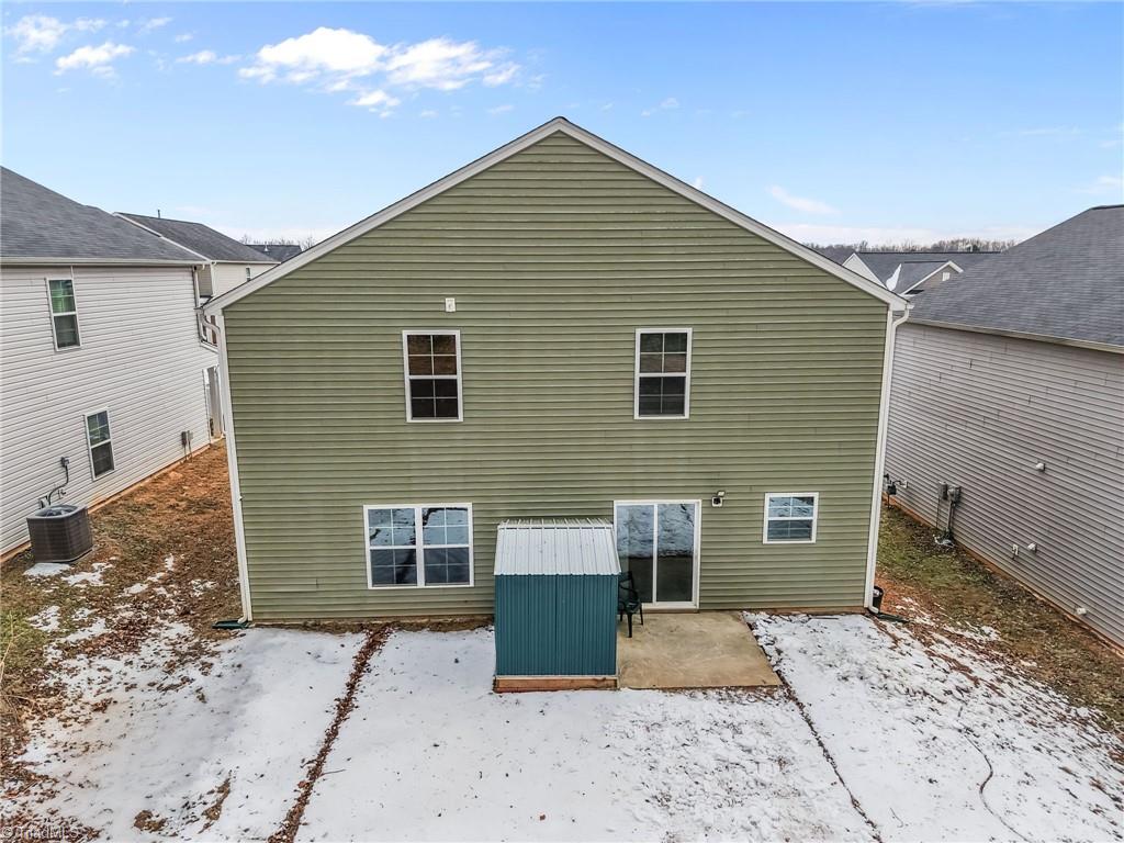 main property photo 33
