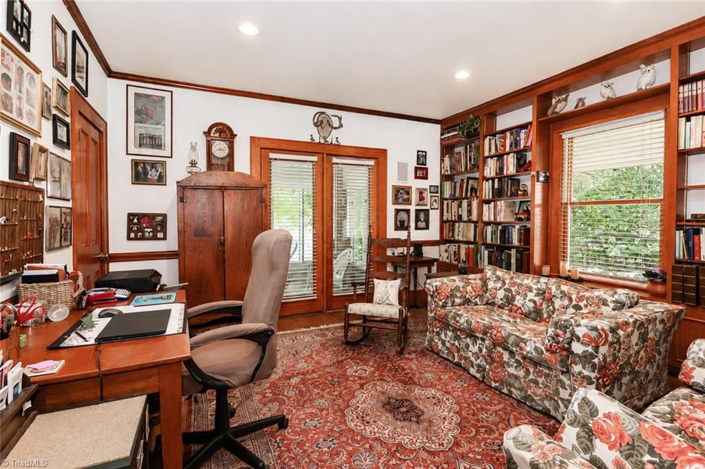 main property photo 16