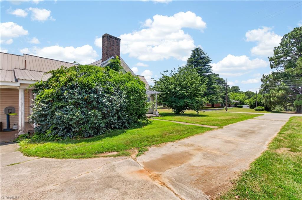 main property photo 33