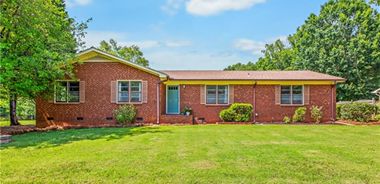 image of property with 3 Bed | 2 Bath | 2,000 Sqft