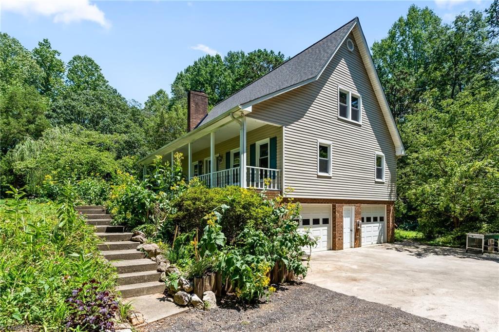 main property photo 2