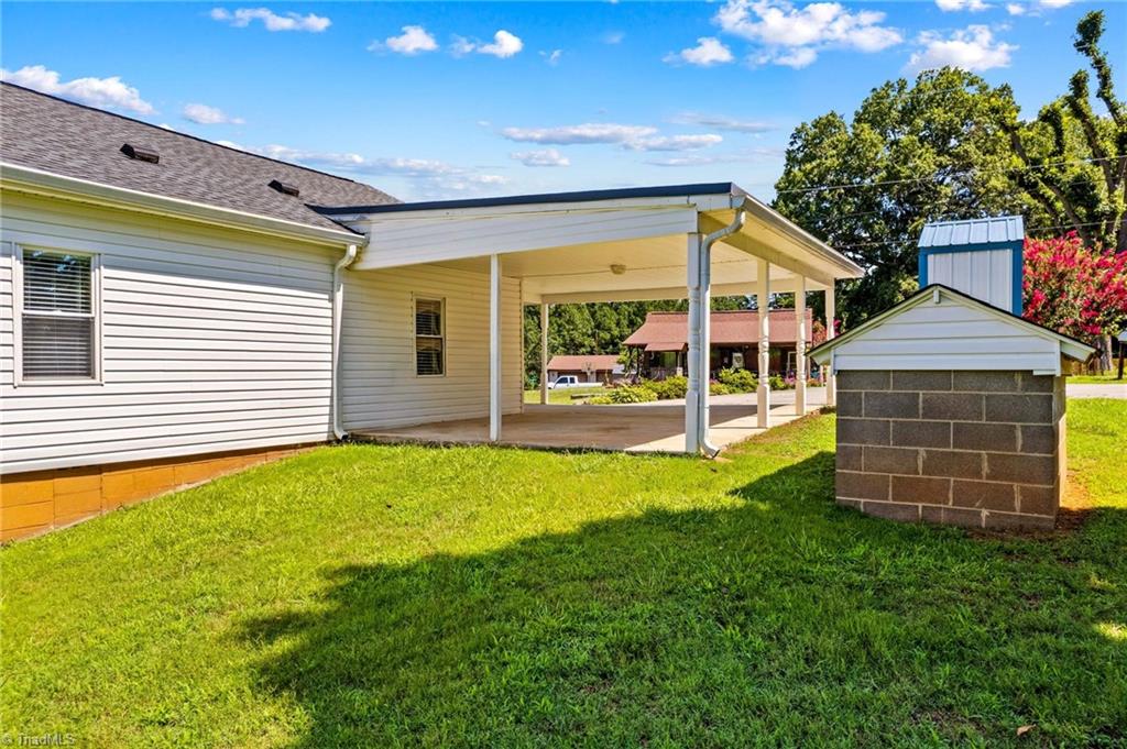 main property photo 37