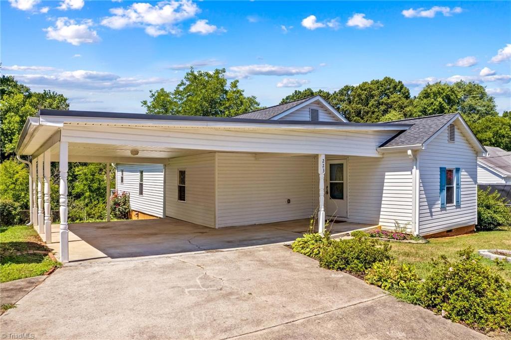 main property photo 4