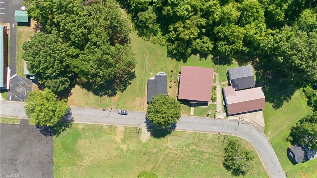 main property photo 23