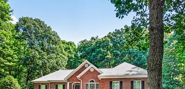 image of property with 3 Bed | 3 Bath | 2,584 Sqft