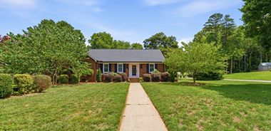 image of property with 3 Bed | 2 Bath | 1,765 Sqft