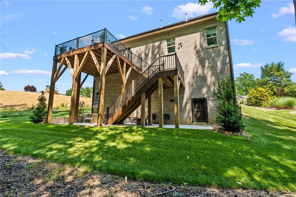 main property photo 40