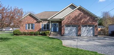 image of property with 3 Bed | 2 Bath | 1,741 Sqft