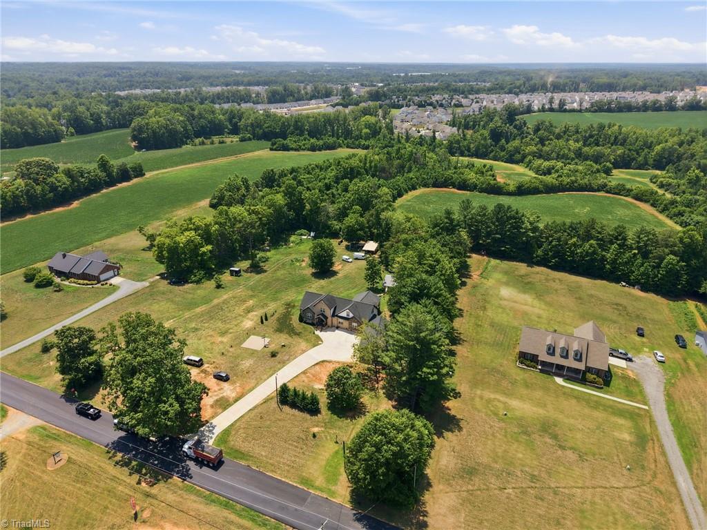 main property photo 39