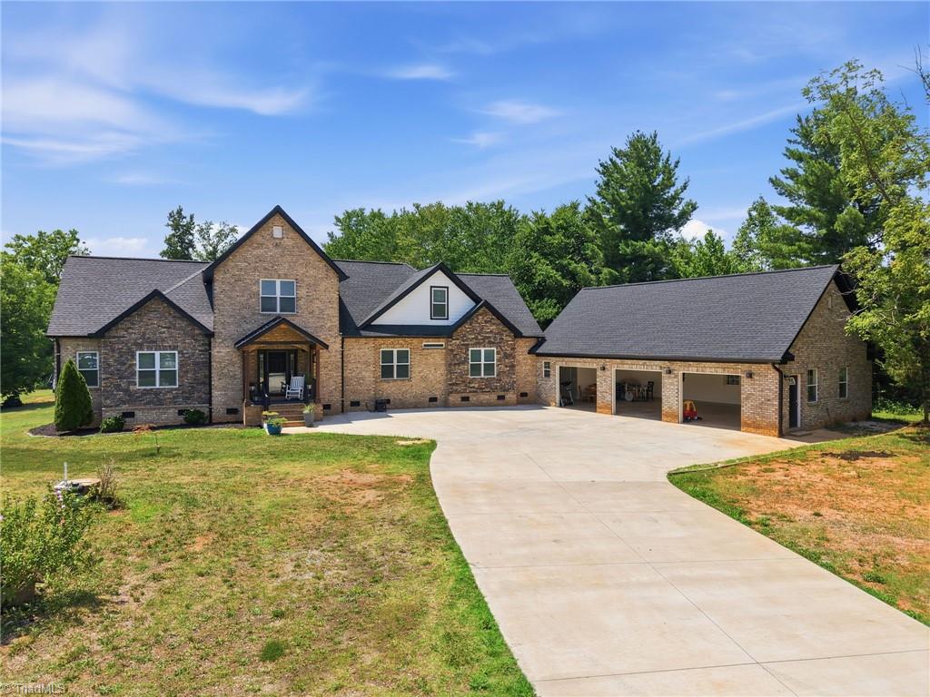 main property photo 45