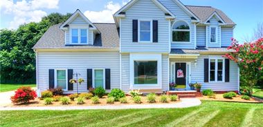 image of property with 4 Bed | 2 Bath | 2,598 Sqft