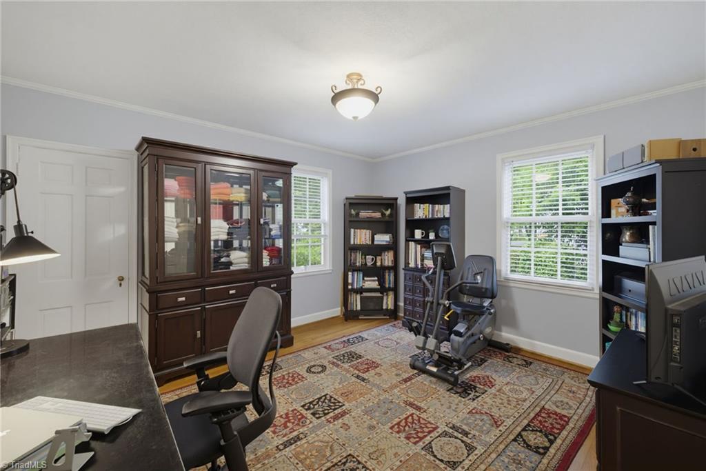 main property photo 25