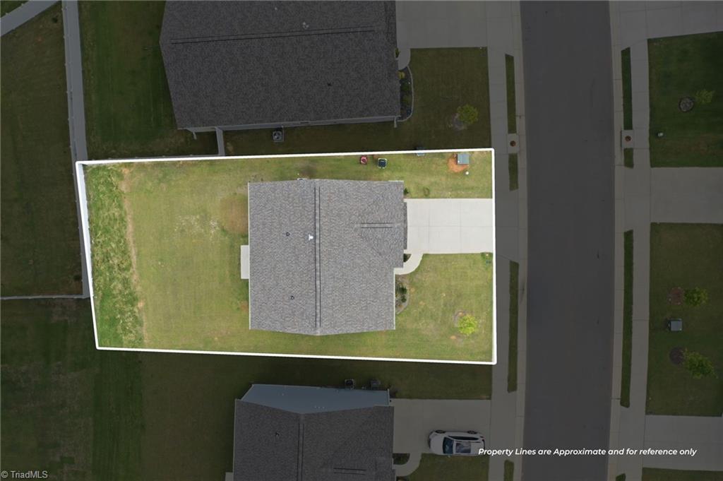 main property photo 43