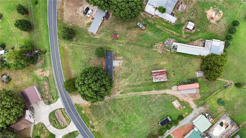 main property photo 17