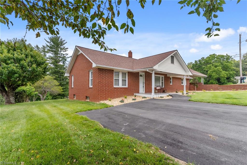 main property photo 10