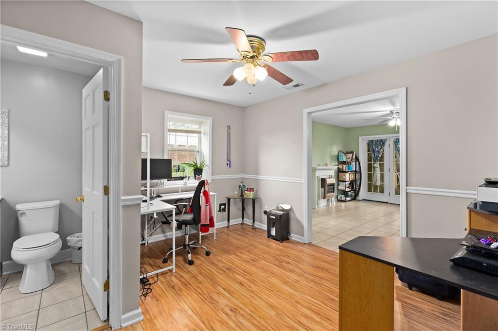 main property photo 31
