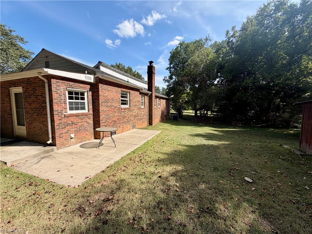 main property photo 13