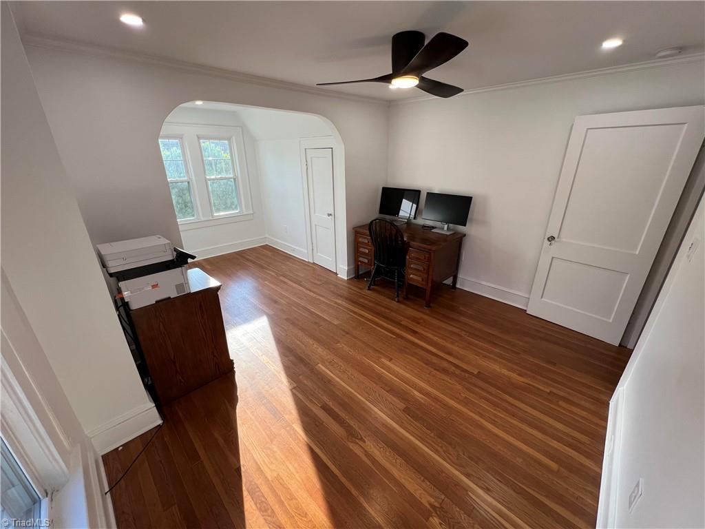 main property photo 30