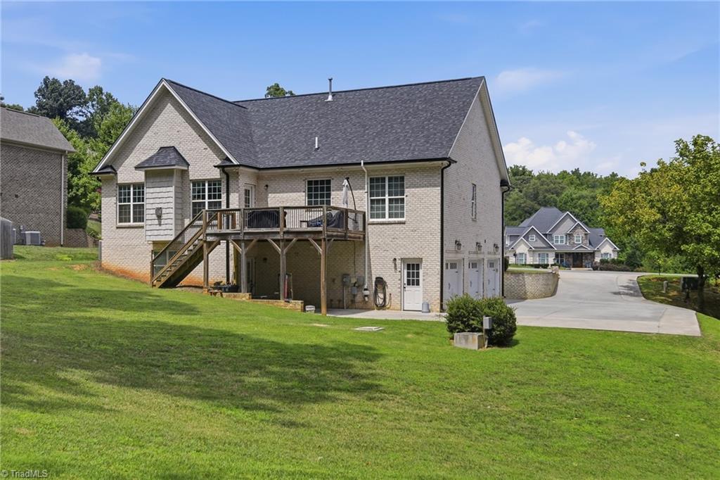 main property photo 30