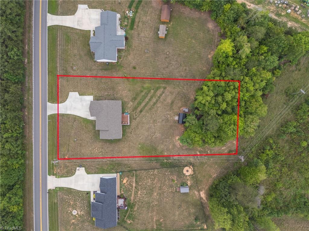 main property photo 31