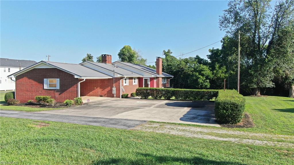 main property photo 34