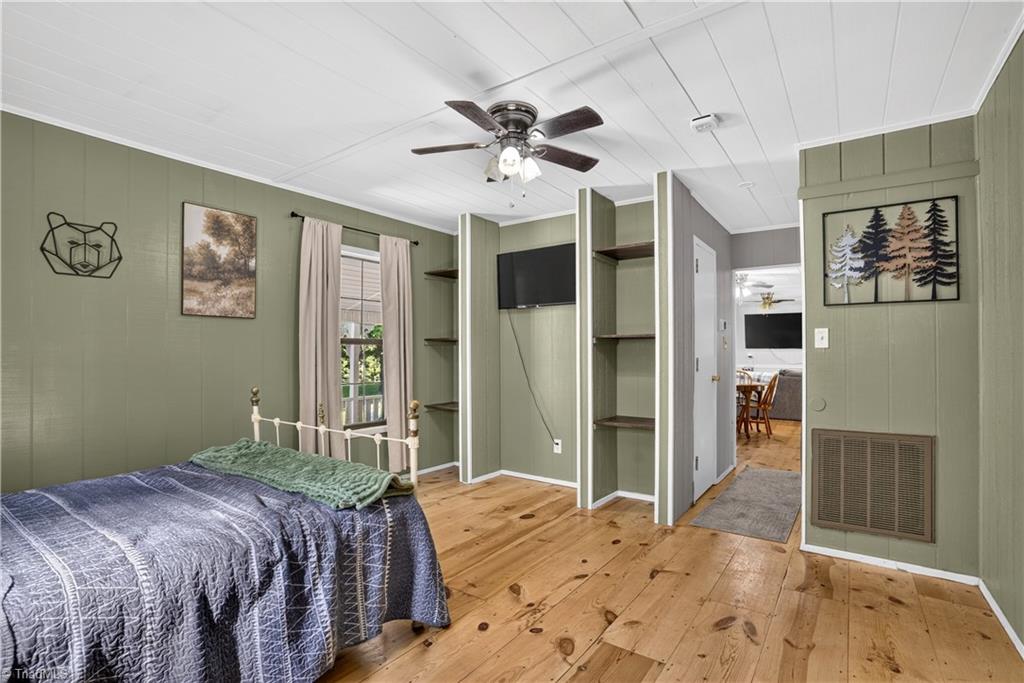 main property photo 27