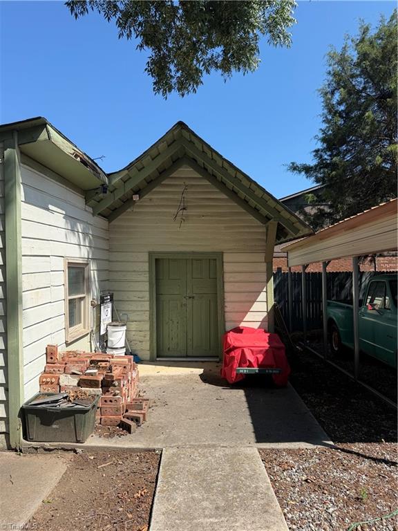 main property photo 4