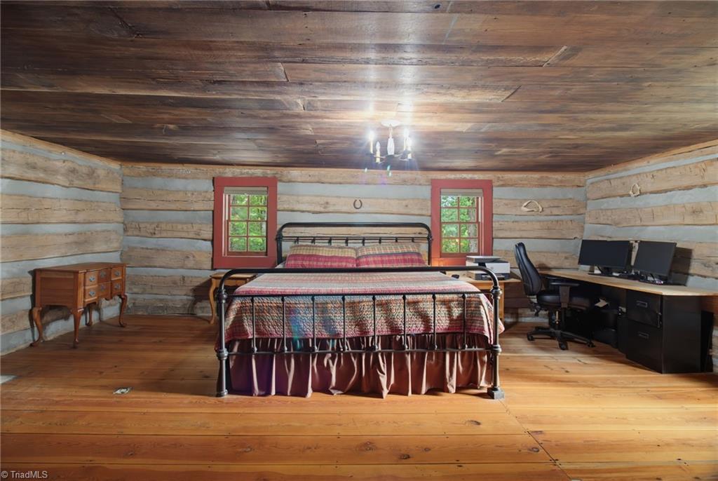 main property photo 22