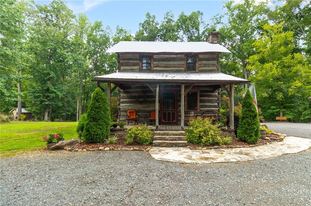 main property photo 5