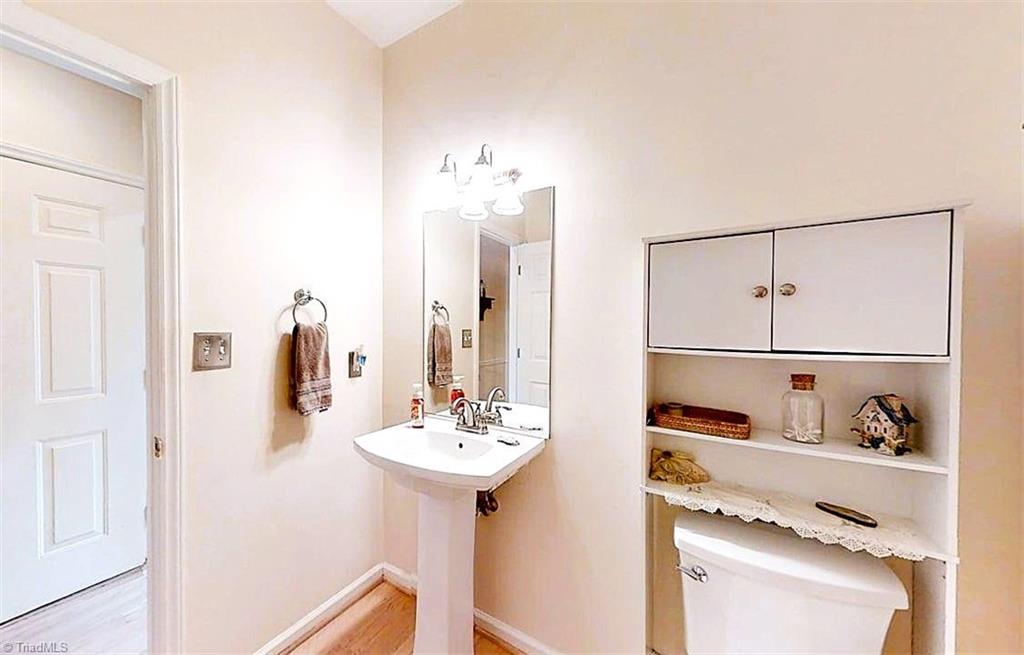 main property photo 12