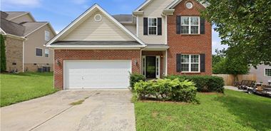 image of property with 4 Bed | 2 Bath | 2,495 Sqft