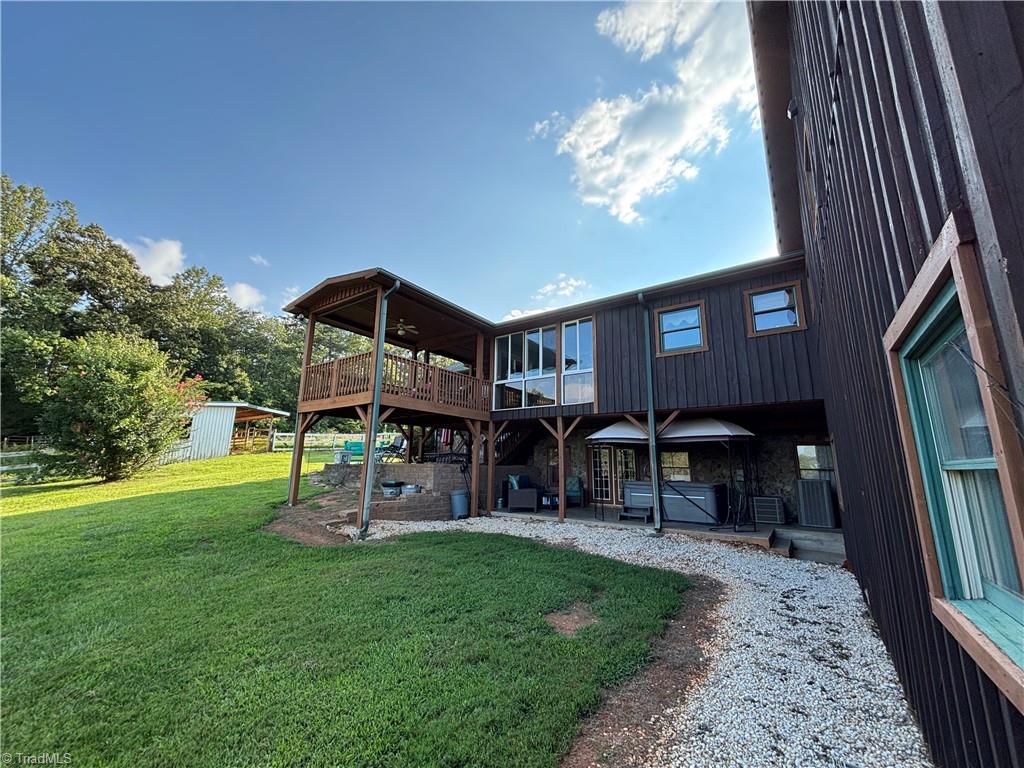 main property photo 30